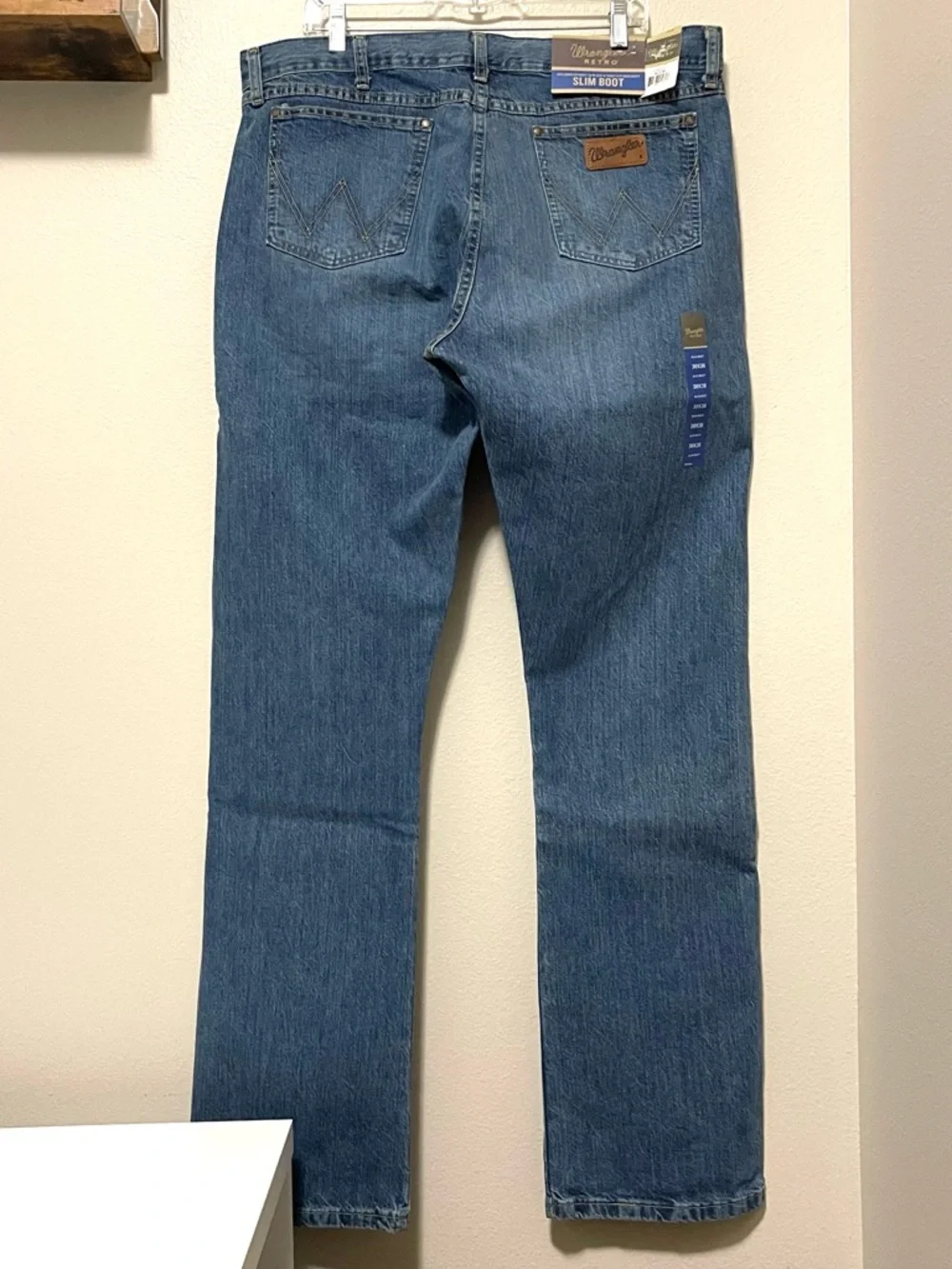 NWT Wrangler Retro Jeans - Slim Boot & Medium Wash - Size 38 | 36